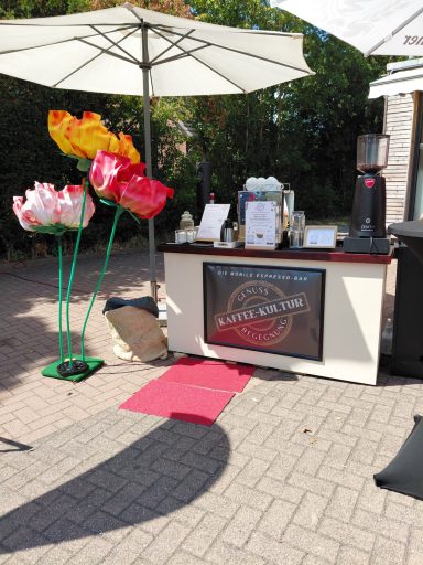 mobiler Tresen bei Popup Event 2 mobiler Kaffeetresen